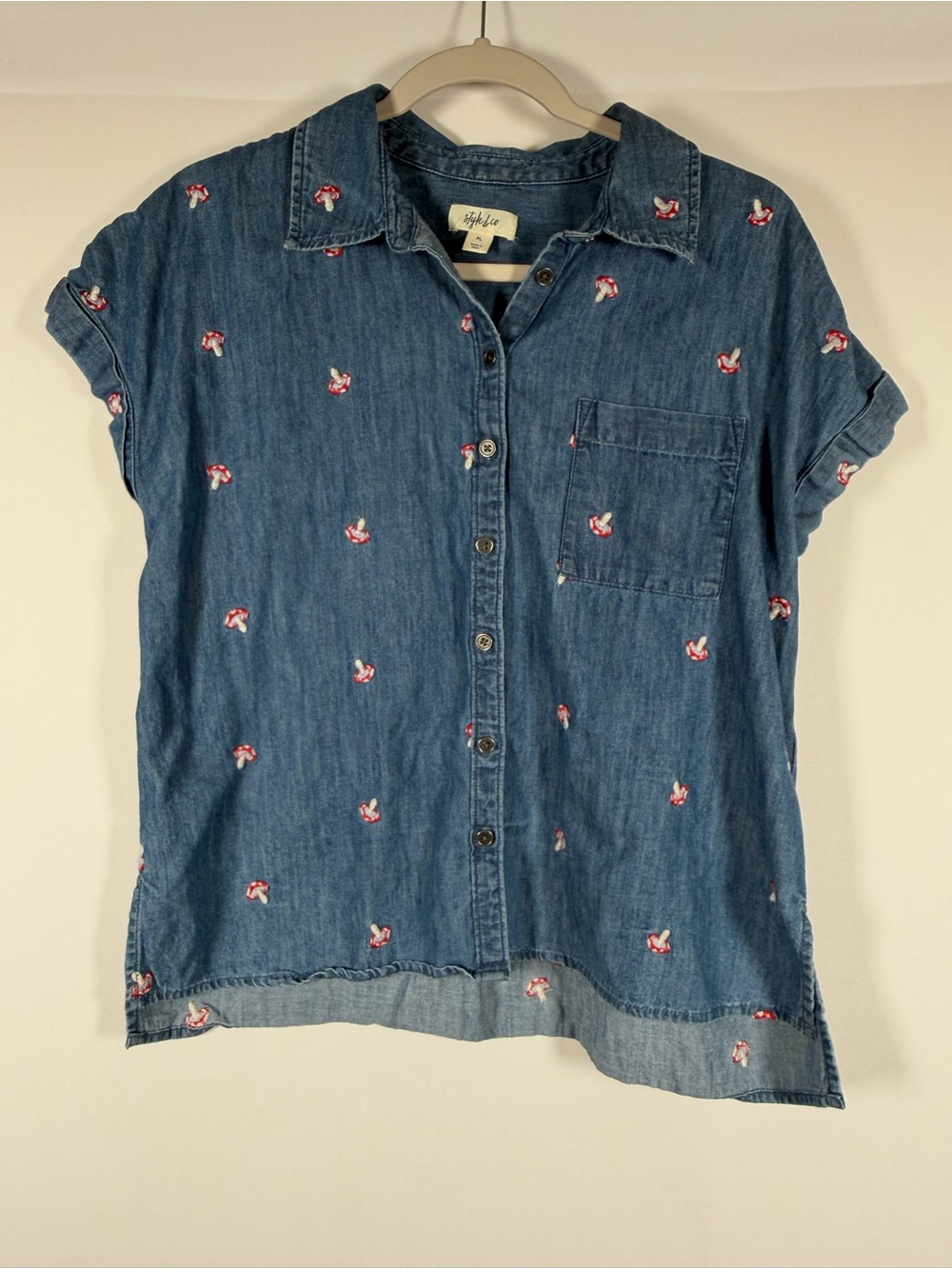 Mushroom Embroidered Denim Short-Sleeve Button-Down Shirt Earthy, Granola